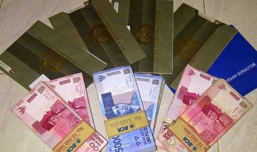 gadai BPKB motor tanpa motor ditahan